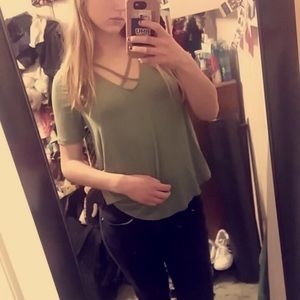 TEMP HOLD Green Cross Front Casual T-Shirt